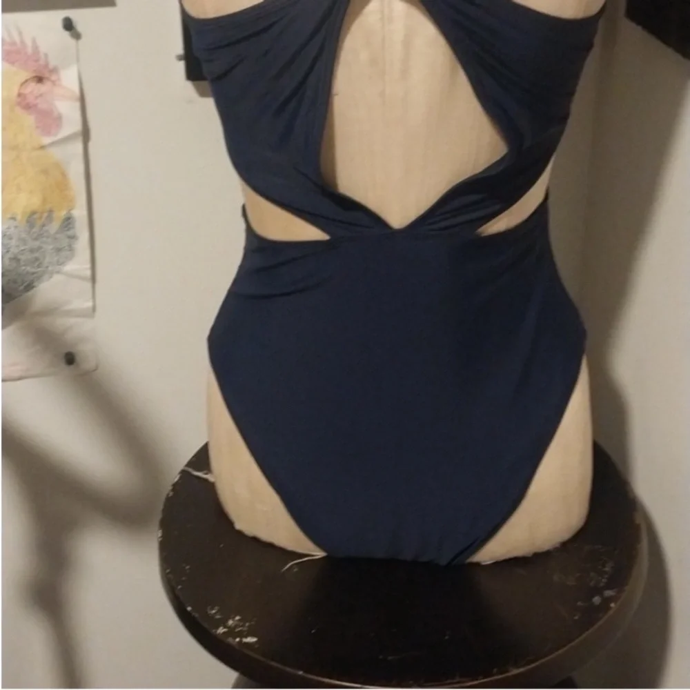 Aerie Swim One Piece Navy Blue Cutout Side Halter Top w Tie Back Closure L EUC - Picture 15 of 16